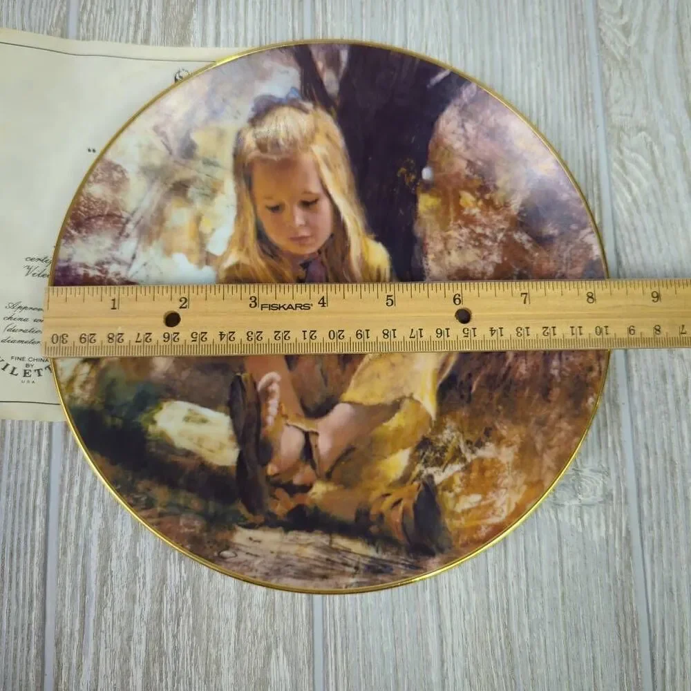 Sand In Her Shoe 1979 Precious Moments Collector Plate by Thornton Utz with COA